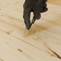 Application mastic bois Application mastic bois