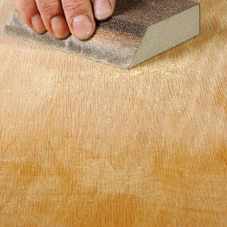 Poncer le bois lasuré